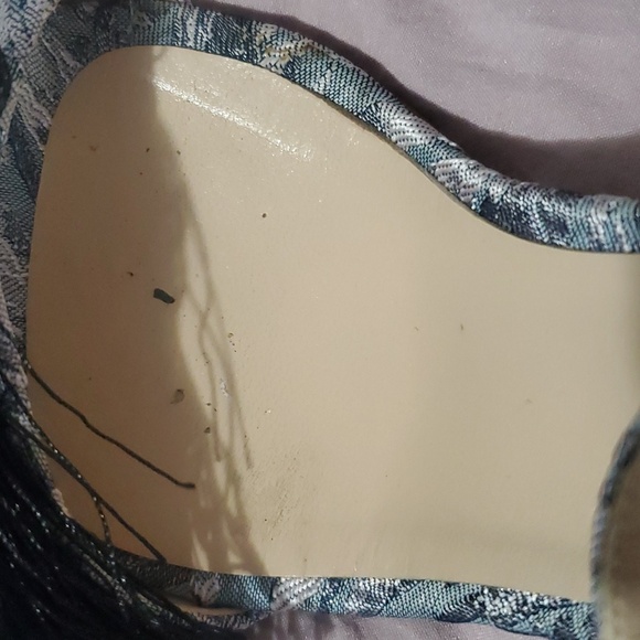 Charles David Women's Sassy Pump￼￼ - Picture 6 of 8